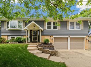 1786 Glen Lake Rd, Hoffman Estates, IL 60169