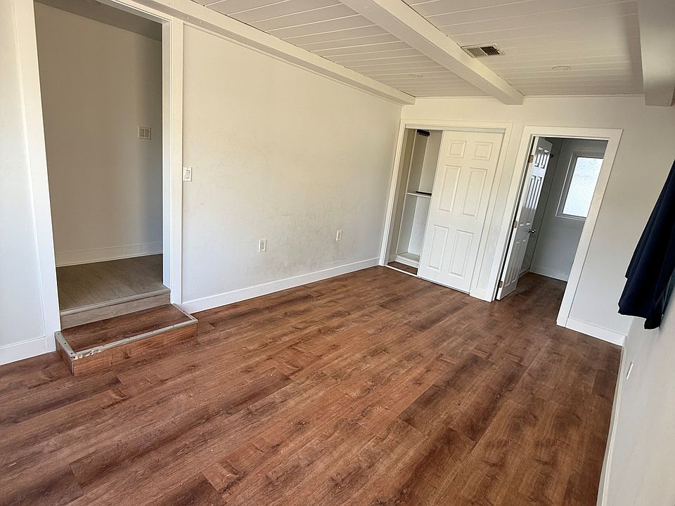 2nd image of 301 N K St #C
