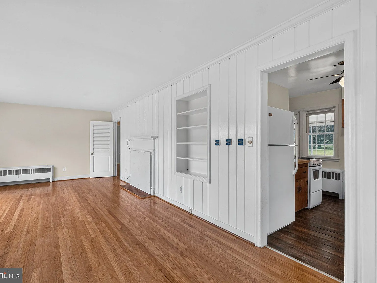 2 bed, 1974 sqft, $2,000 — Photo 4