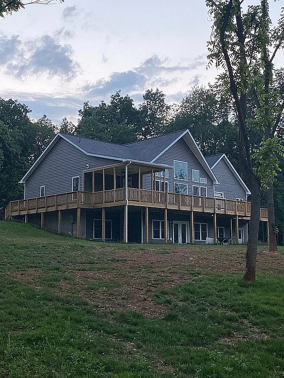 2435 River Rd photo 1