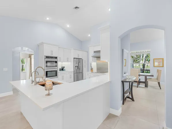 16234 Key Lime Boulevard, The Acreage, FL 33470