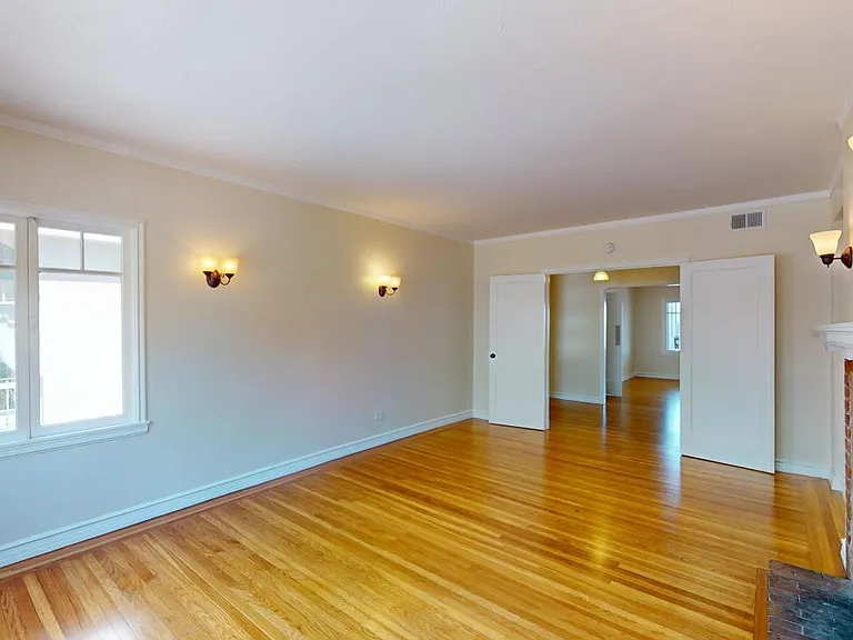 40 Loyola Ter — Photo 1