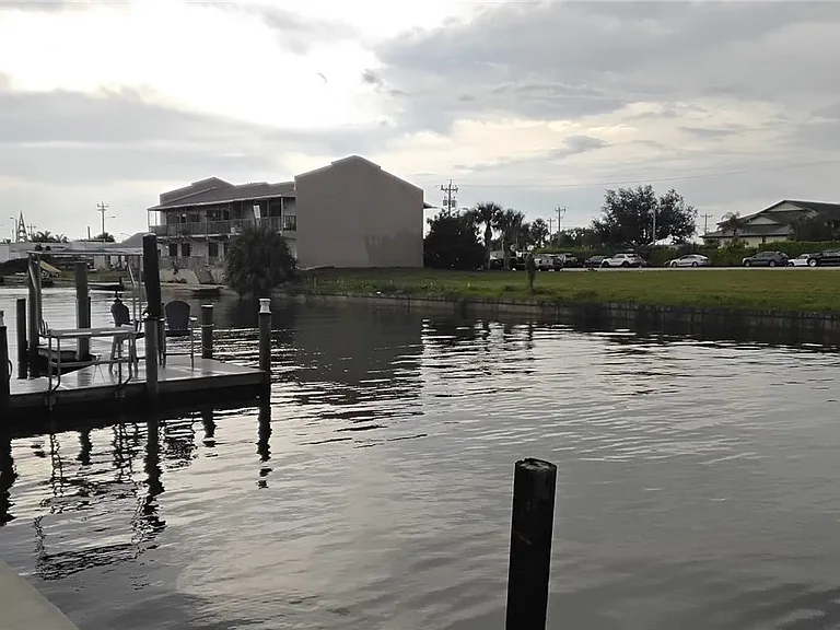 1749 Bikini Ct — Photo 29