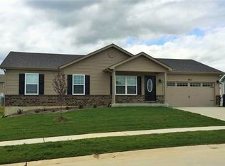 2037 NE Madison St, Topeka, KS 66608