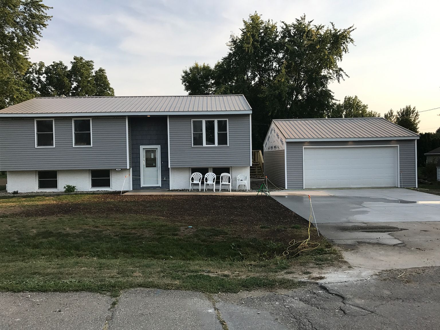 106 E Dawn St, Le Grand, IA 50142 Zillow