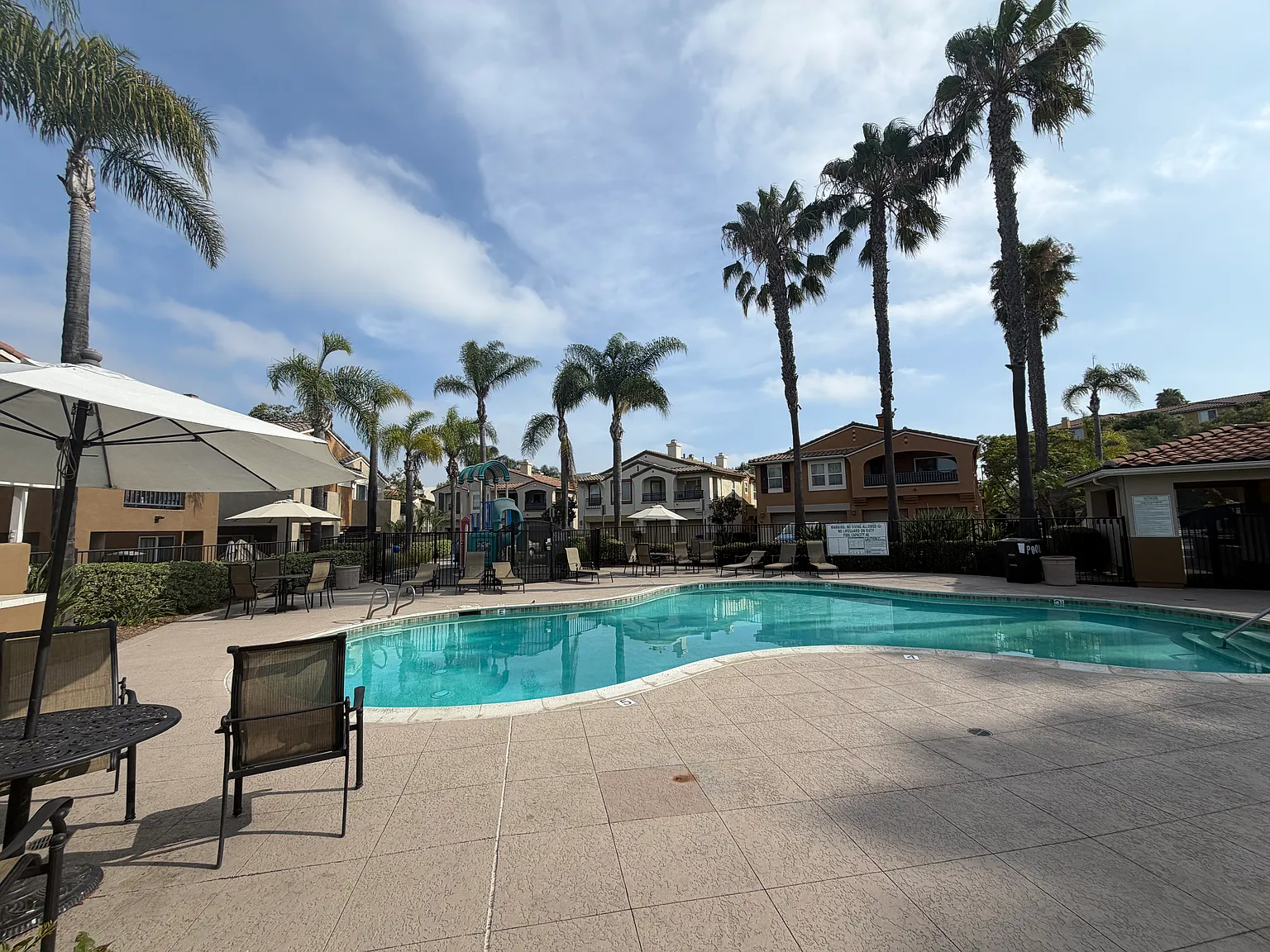 2 bed, 2.5 bath, 1194 sqft, $2,900 — Photo 4