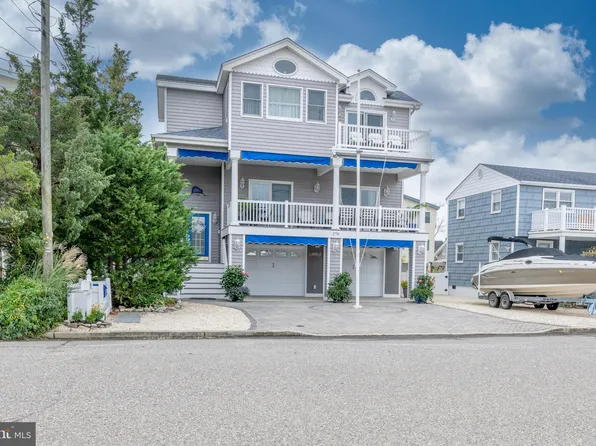 276 N 12th St, Surf City, NJ 08008