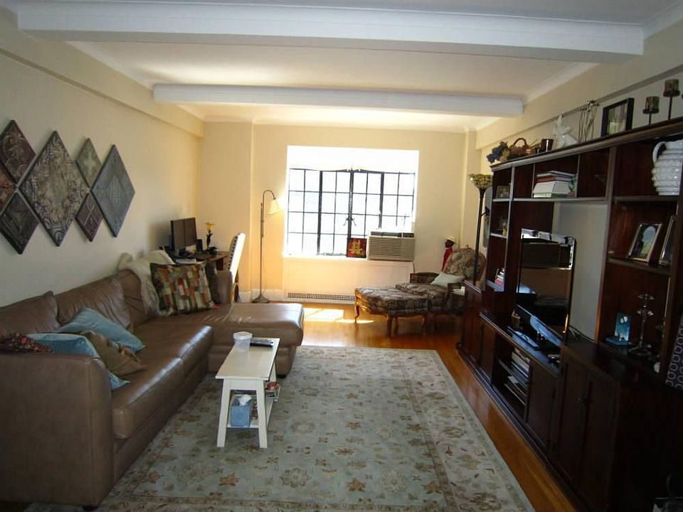 1st image of 1 Christopher St APT 10B