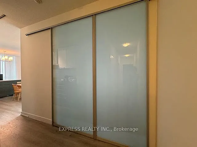 770 Bay St #2 — Photo 14