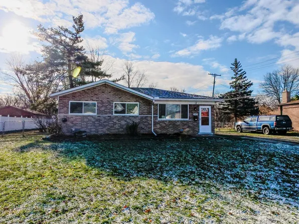 22418 Dorion St, Saint Clair Shores, MI 48082