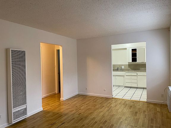 3rd image of 5252 14th Ave APT 3
