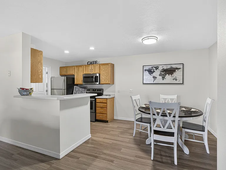Eagles Landing Apartments — Photo 46