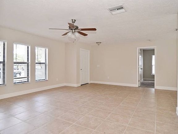 2nd image of 1038 SE Albatross Ave