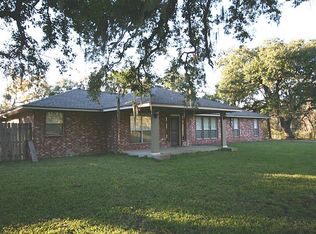 3818 Old Angleton Rd, Lake Jackson, TX 77566