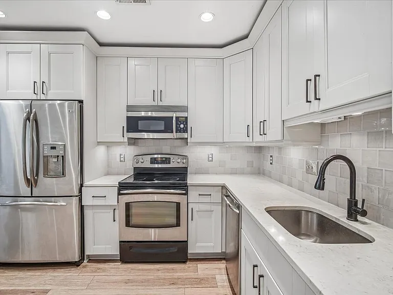 1317 Harvard St NW #1 — Photo 7