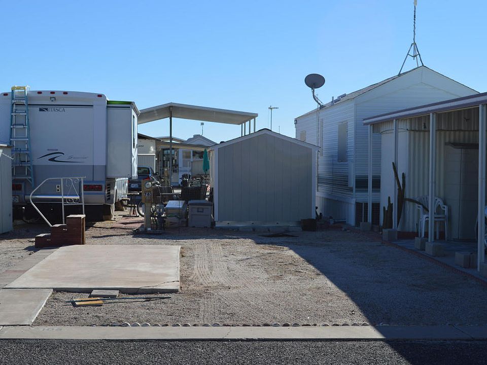 1st image of 105 E Gila Dr
