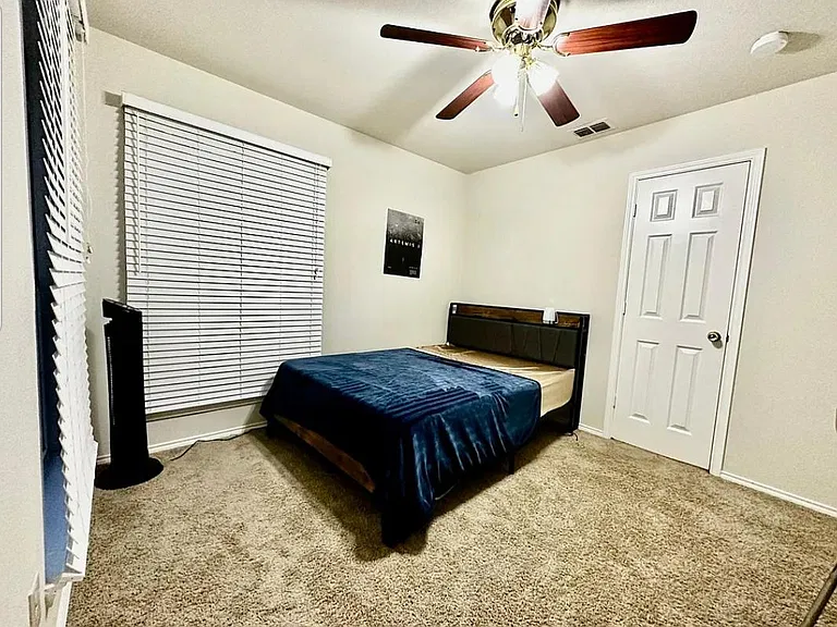 628 Raintree Cir — Photo 10