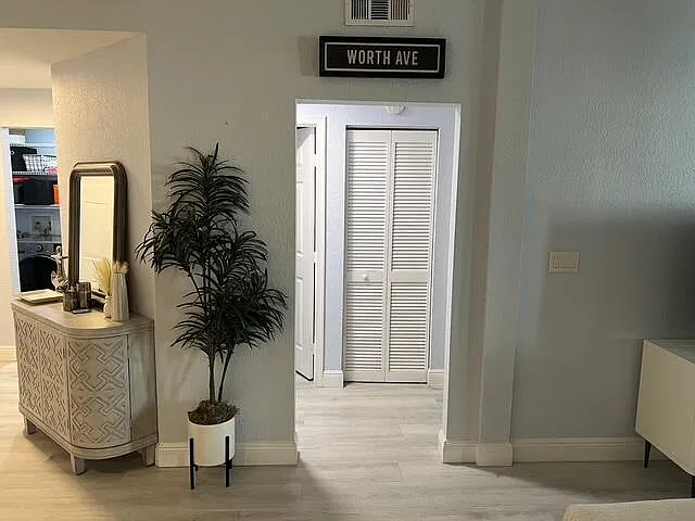 2 bed, 2.0 bath, 1071 sqft, $3,000 — Photo 3