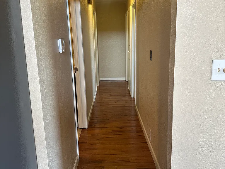 1610 S Saint Louis Ave #1 — Photo 14