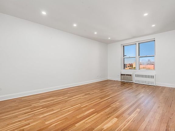 4th image of 83-37 Saint James Ave #6J