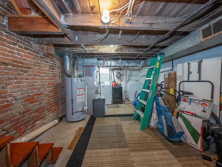 236 Wilder St — Photo 30