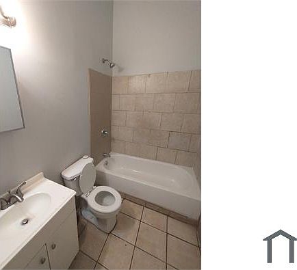 4th image of 5532 S Wabash Ave