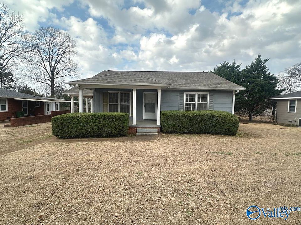 1st image of 2502 Woodview Dr SE