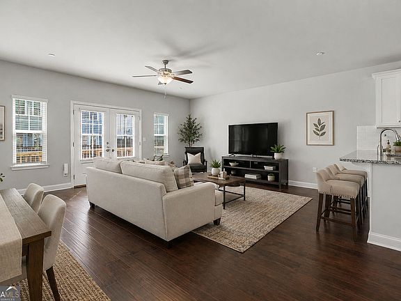 3rd image of 87 Rising Fawn Ln