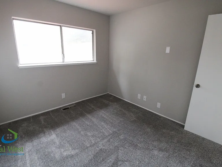 816 Glenside Dr — Photo 32
