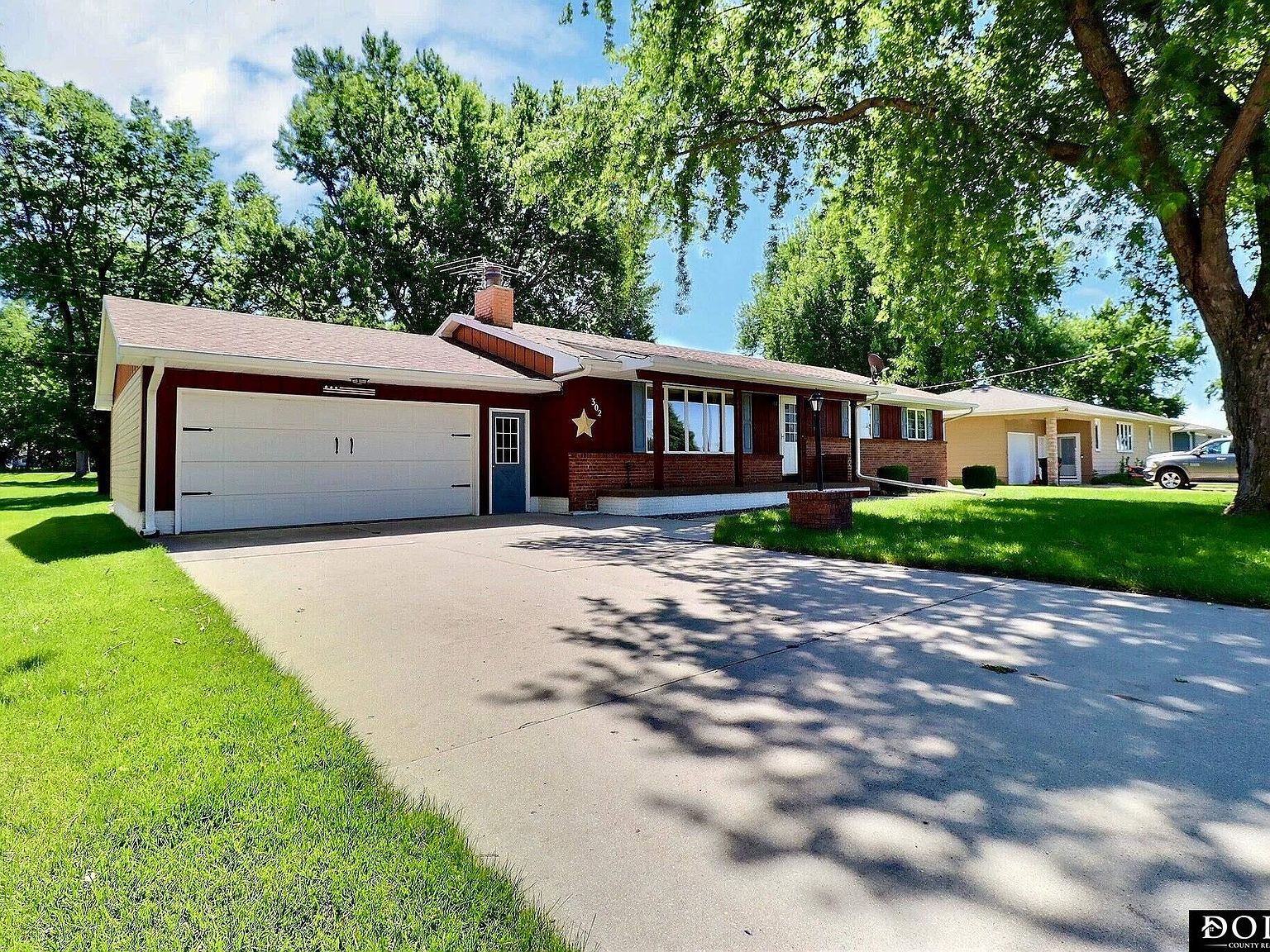 302 S 1st St, Cedar Bluffs, NE 68015 | Zillow