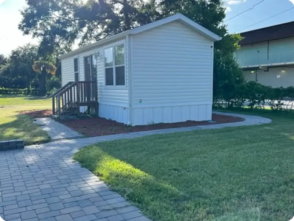 116 Mobile Ave