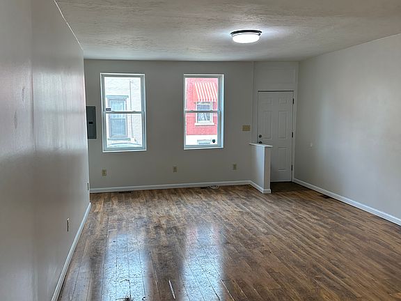 5th image of 1308 Boyle St