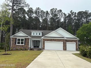 535 S Middleton Dr NW, Calabash, NC 28467