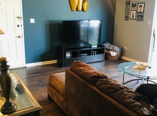 4309 Arrow Tree Dr APT C, Saint Louis, MO 63128