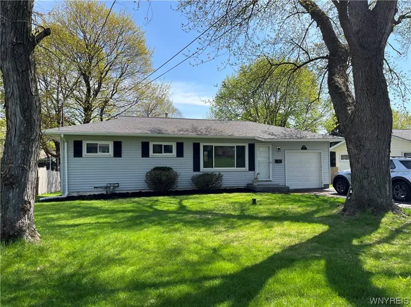 217 Marian Dr, Syracuse, NY 13219