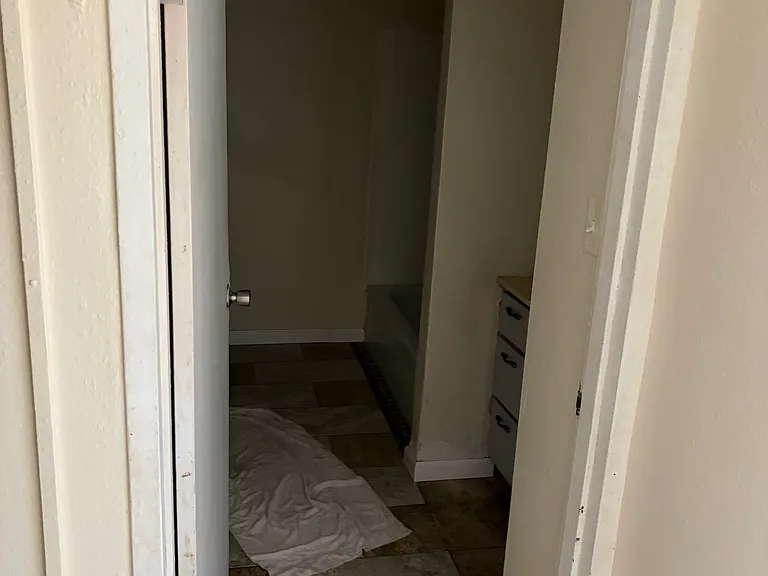 1111 S Sycamore St #107 — Photo 6