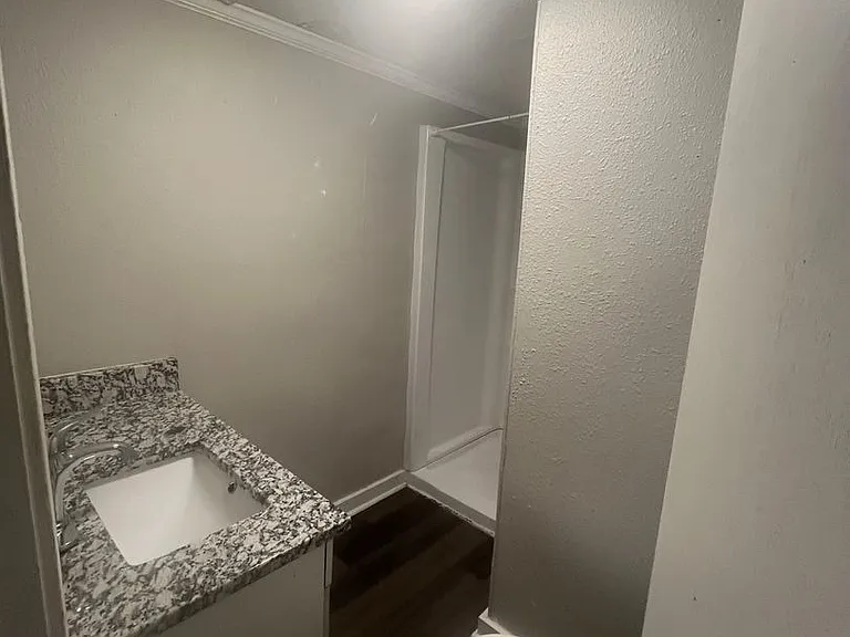 508 Wallace Rd — Photo 16