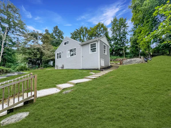 50 Boulevard Drive, Danbury, CT 06810