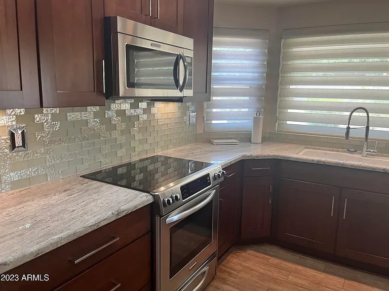 5508 E Kelton Ln — Photo 13