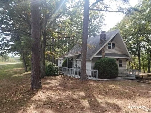 9841 Highway E, Houston, MO 65483