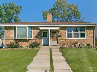 8994 W Church St, Des Plaines, IL 60016