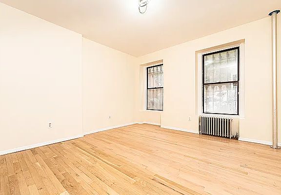 5th image of 632 Willoughby Ave Floor 2