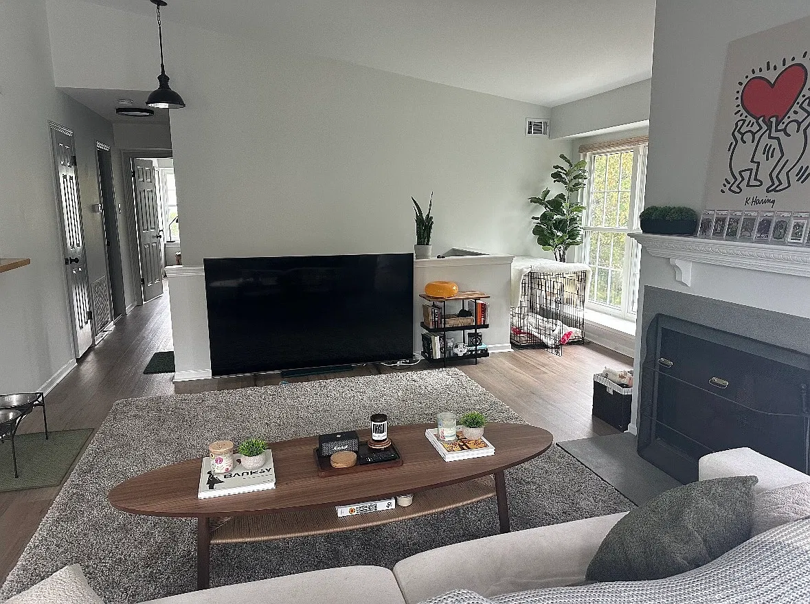 21 Meadow Ln — Photo 2