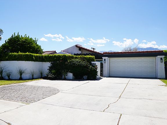 2nd image of 33865 Cathedral Canyon Dr