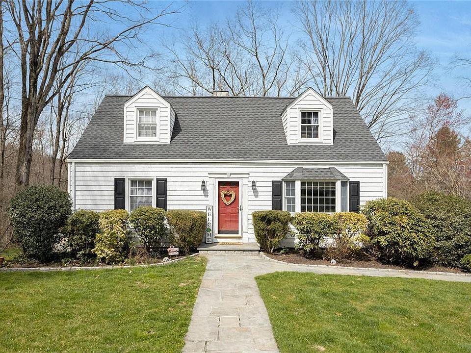 1st image of 17 Kisco Park Drive