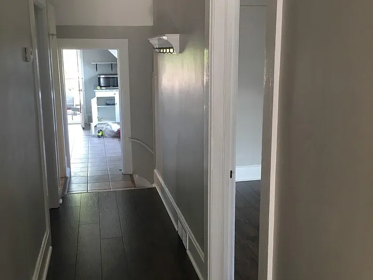 1664 N Astor St #UPPER — Photo 9