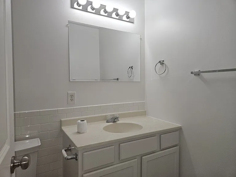 508 Anderson Blvd #1 — Photo 5