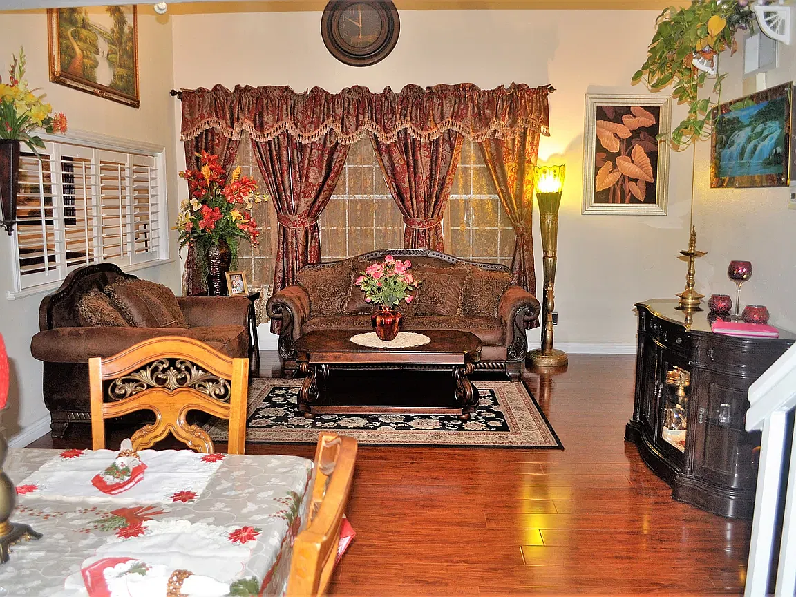 3 bed, 2.5 bath, 1760 sqft, $3,995 — Photo 4