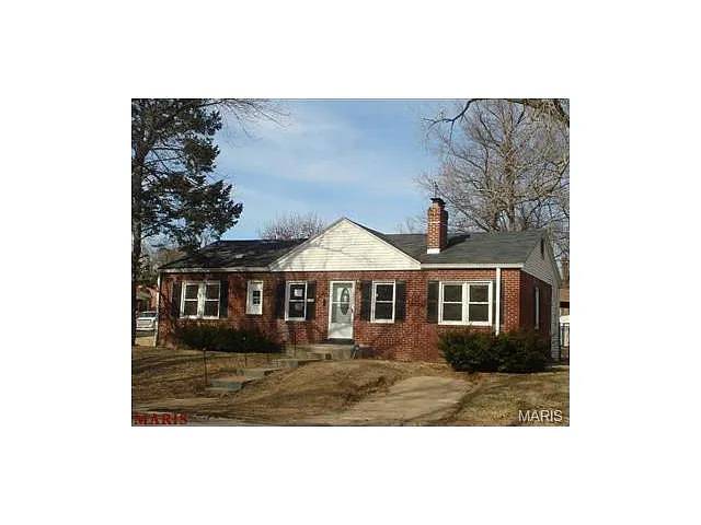 1500 Eastmont Pl photo 1