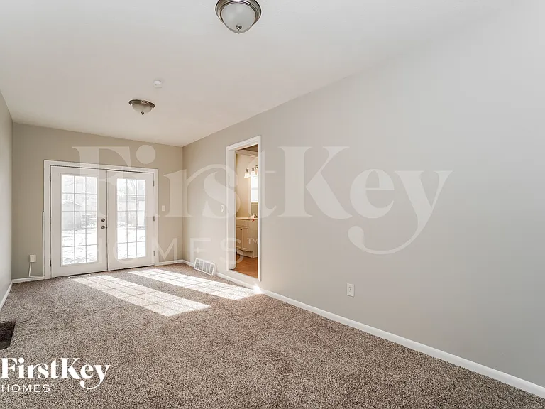 1369 Greenock Rd — Photo 14